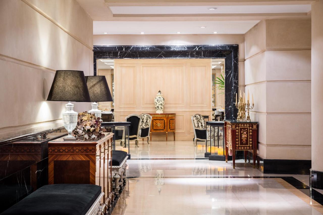 DiplomaticHotel Mendoza Esterno foto The lobby of the hotel